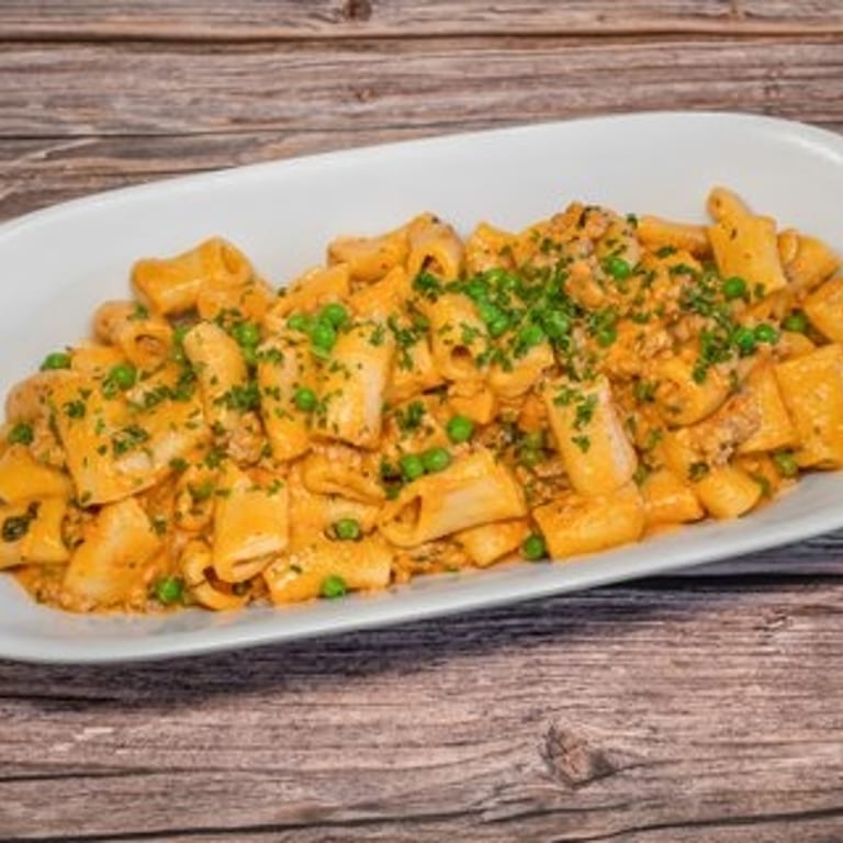 Savor Your Lunch with Us